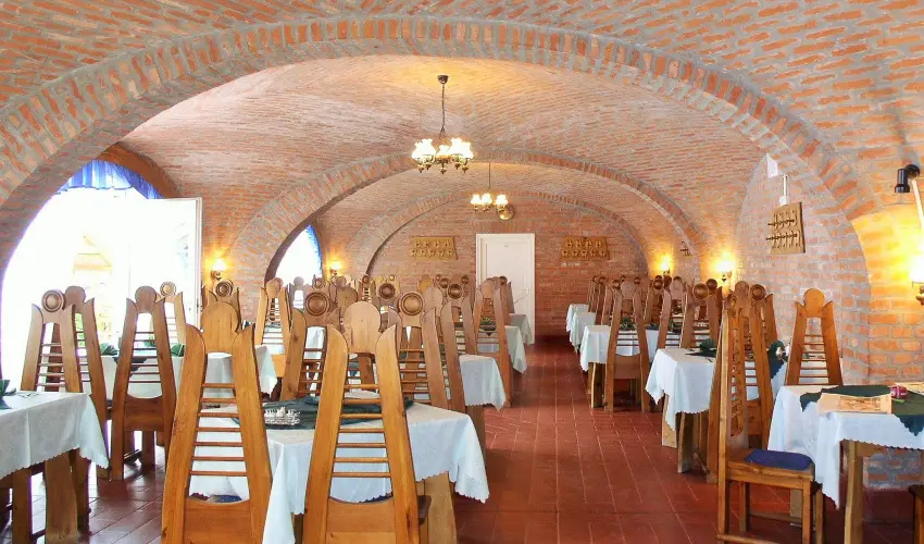 Fodor Hotel Gyula - Mjus 1. (min. 2 j)