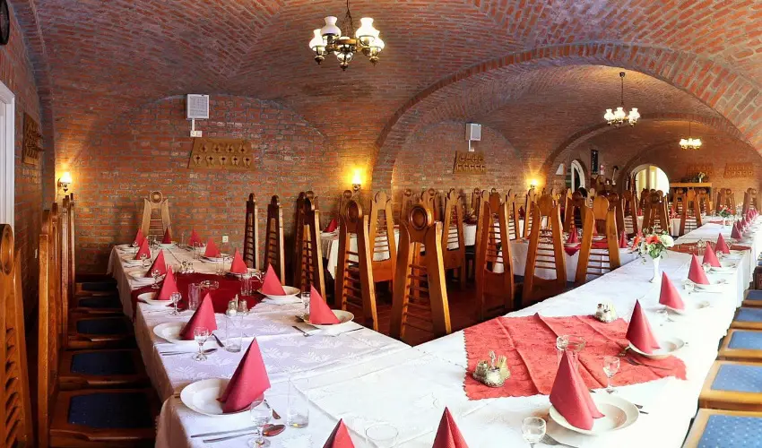 Fodor Hotel Gyula - Mjus 1. (min. 2 j)