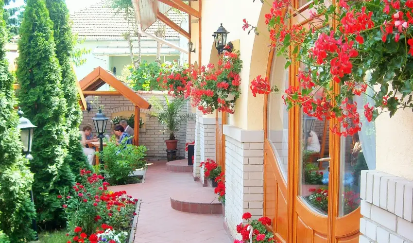 Fodor Hotel Gyula - Mjus 1. (min. 2 j)