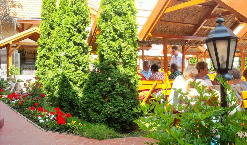 Fodor Hotel Gyula - Mjus 1. (min. 2 j)