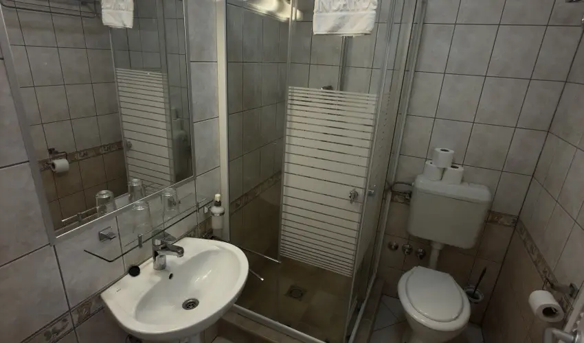 Fodor Hotel Gyula - M�jus 1. (min. 2 �j)