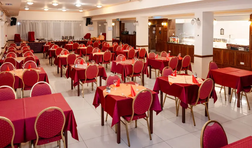 Fried Kast�ly Hotel Simontornya - M�jus 1. (min. 3 �j)