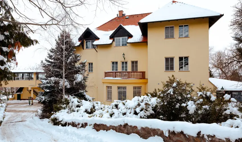 Fried Kast�ly Hotel Simontornya - M�jus 1. (min. 3 �j)