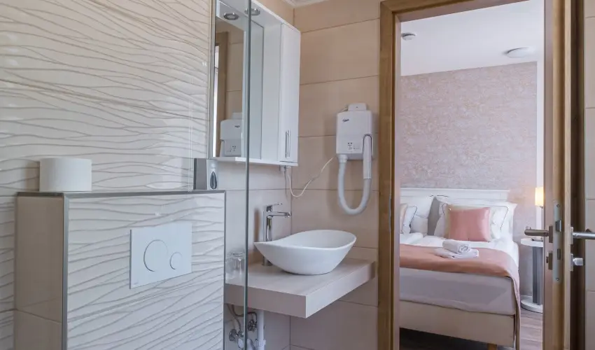 Fred Centrum Panzi Balatonfred - Mjus 1. (min. 3 j)