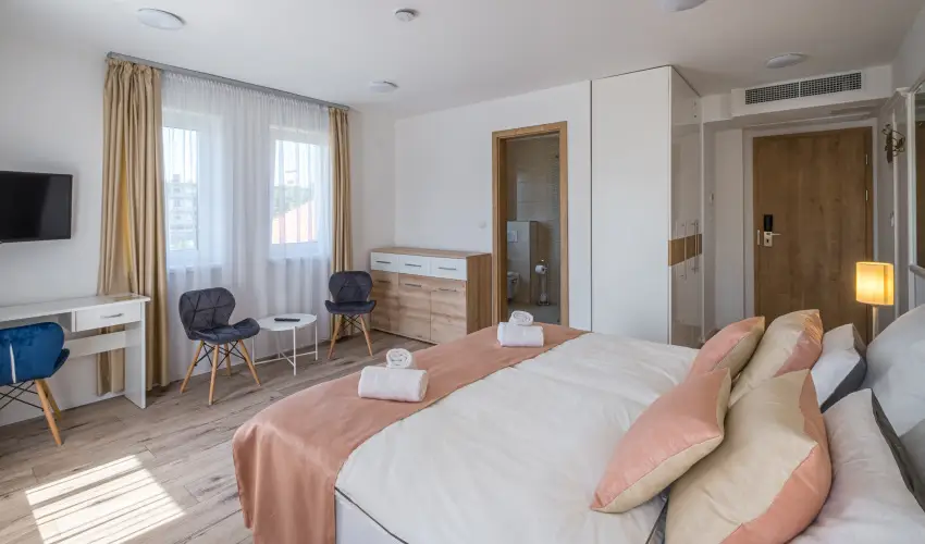 Fred Centrum Panzi Balatonfred - Mjus 1. (min. 3 j)