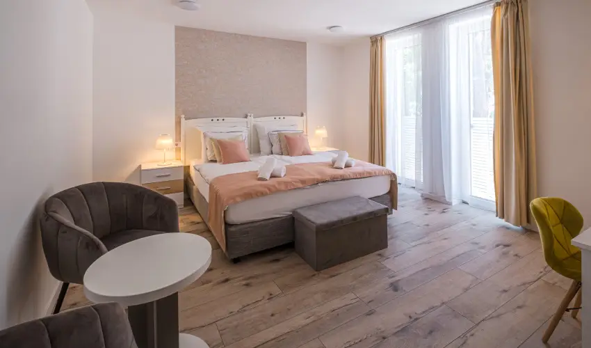 Fred Centrum Panzi Balatonfred - Mjus 1. (min. 3 j)