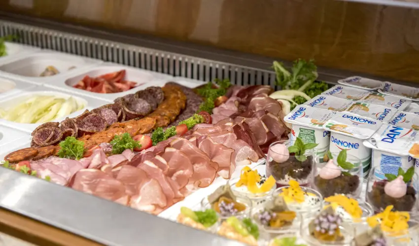 Garden Hotel Wellness & Konferencia Szolnok - Mjus 1. 