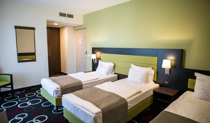 Garden Hotel Wellness & Konferencia Szolnok - Mjus 1. 