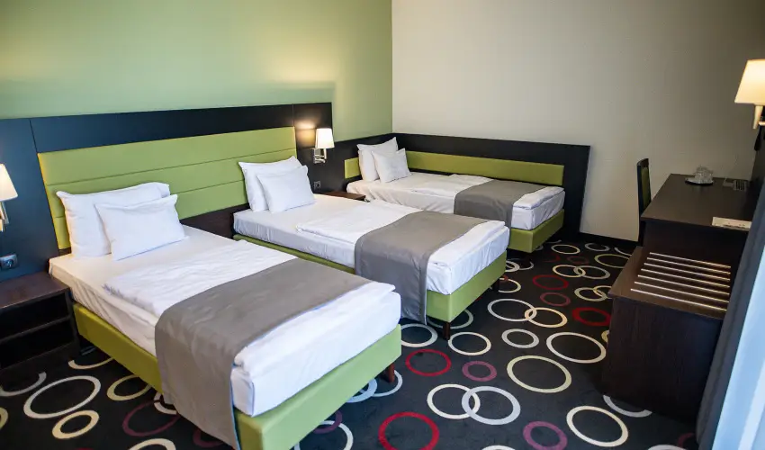 Garden Hotel Wellness & Konferencia Szolnok - Mjus 1. 