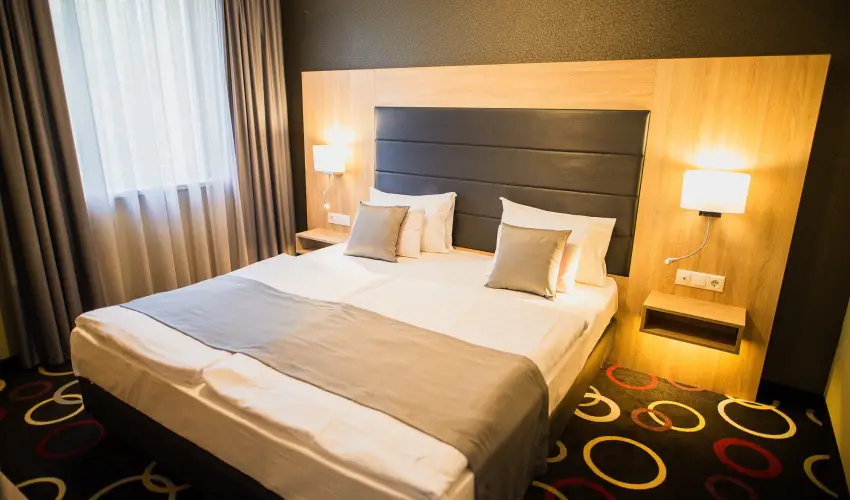 Garden Hotel Wellness & Konferencia Szolnok - Mjus 1. 