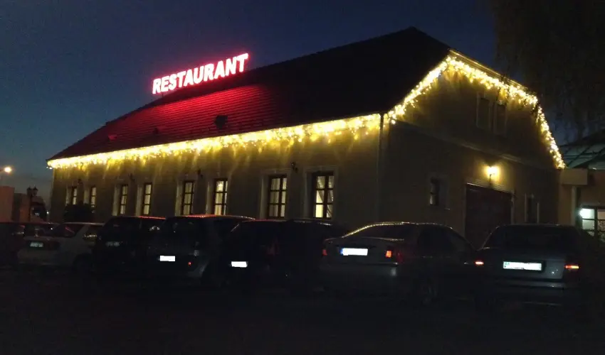 Gastland M0 Hotel Szigetszentmikl�s - M�jus 1.