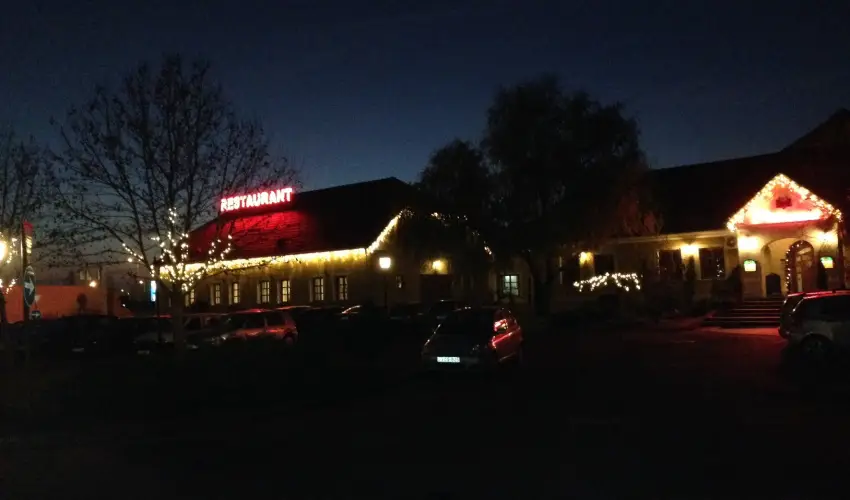 Gastland M0 Hotel Szigetszentmikl�s - M�jus 1.