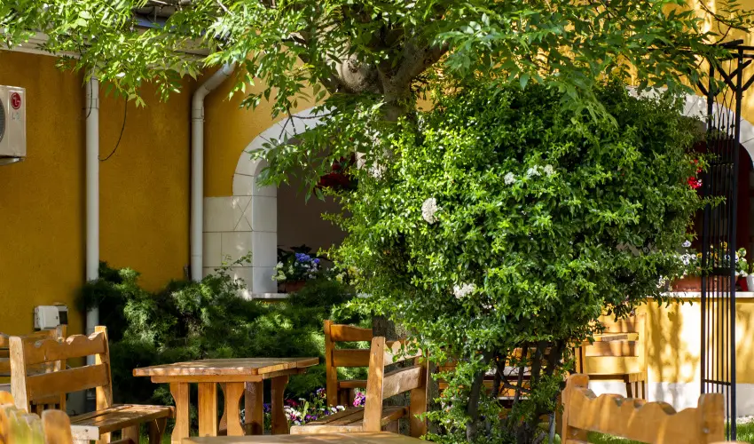 Gastland M0 Hotel Szigetszentmikl�s - M�jus 1.