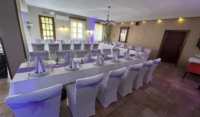 Gastland M0 Hotel Szigetszentmikl�s - M�jus 1.