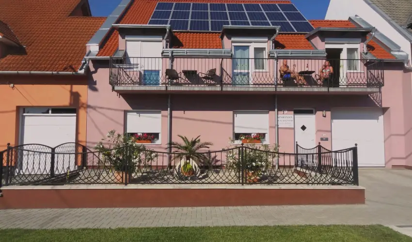 Gere Art & Exclusive Apartman Harkny - Mjus 1. (min. 3 j)