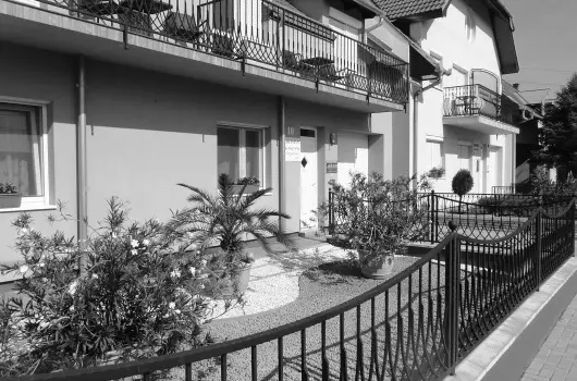 Gere Art & Exclusive Apartman - Mjus 1. (min. 3 j)