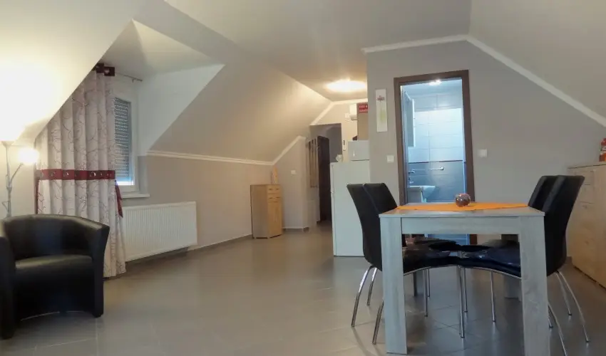 Gere Art & Exclusive Apartman Harkny - Mjus 1. (min. 3 j)