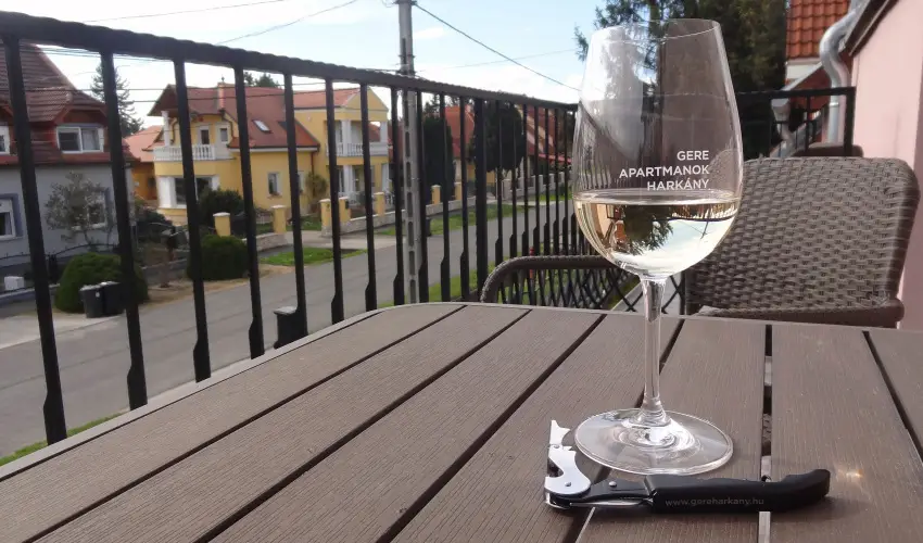 Gere Art & Exclusive Apartman Harkny - Mjus 1. (min. 3 j)