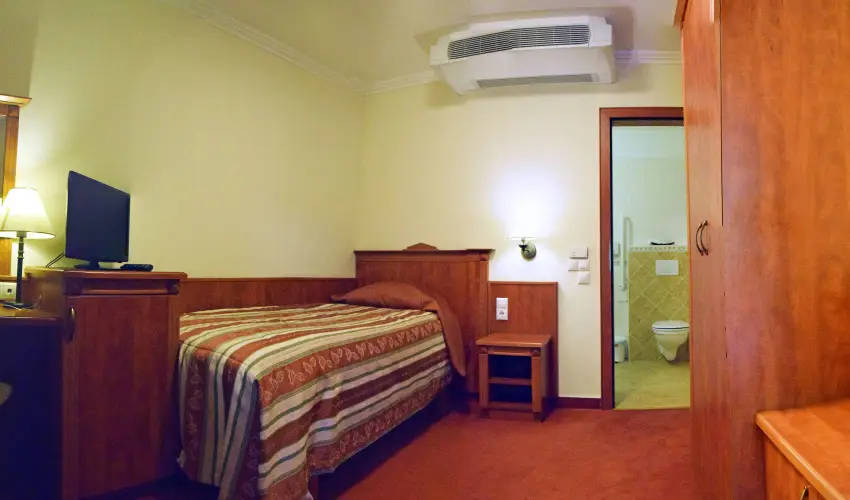 Gerby Kria Hotel s Lovasudvar Lajosmizse - Mjus 1. 