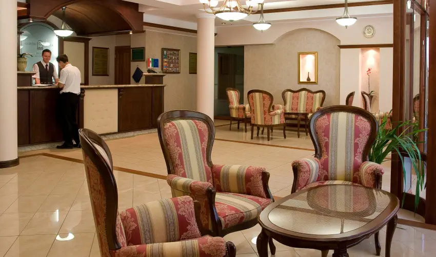 Gerby Kria Hotel s Lovasudvar Lajosmizse - Mjus 1. 