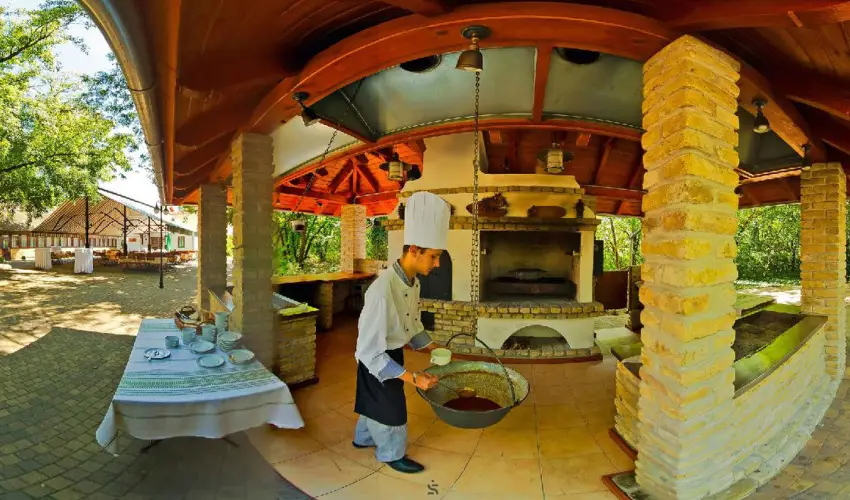 Gerby Kria Hotel s Lovasudvar Lajosmizse - Mjus 1. 