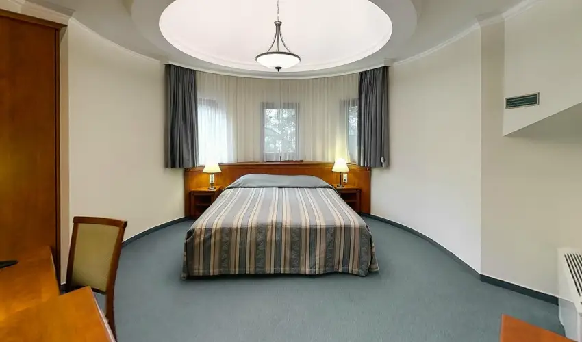 Gerby Kria Hotel s Lovasudvar Lajosmizse - Mjus 1. 