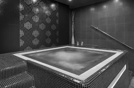 Golden Ball Club Hotel - Mjus 1.
