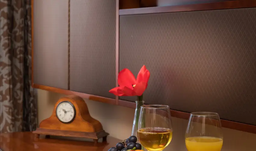 Golden Ball Club Hotel Gyr - Mjus 1.