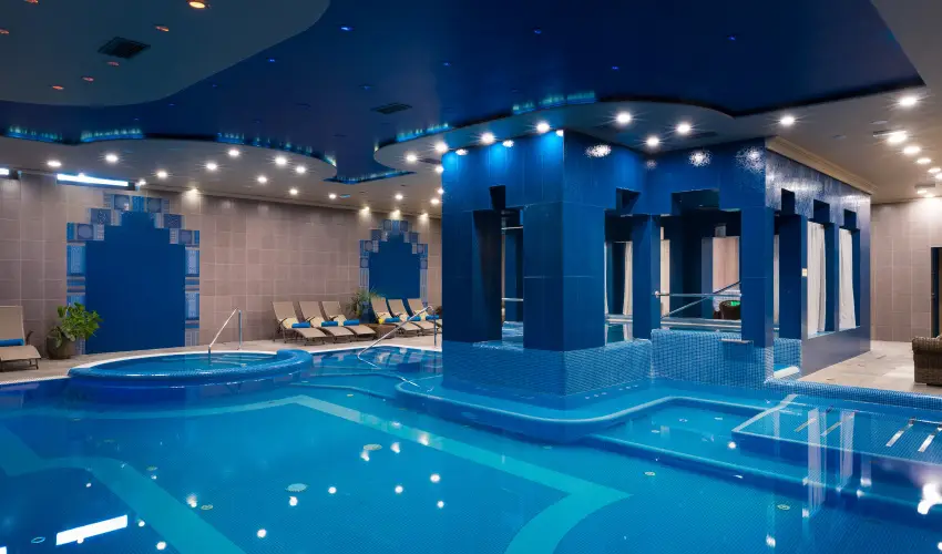 Golden Ball Club Hotel Gyr - Mjus 1.