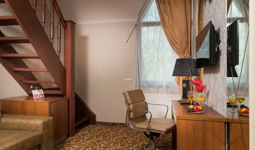 Golden Ball Club Hotel Gyr - Mjus 1.