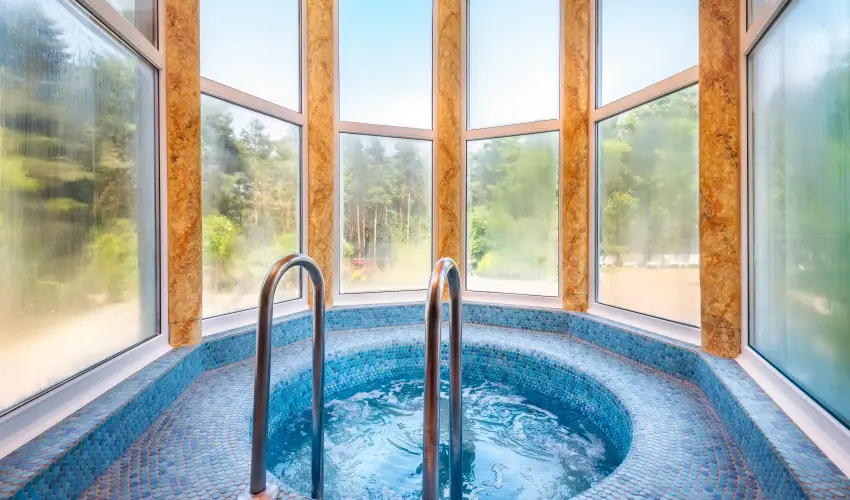 Gosztola Gy�ngye-az erd� sz�llod�ja Gosztola - M�jus 1.