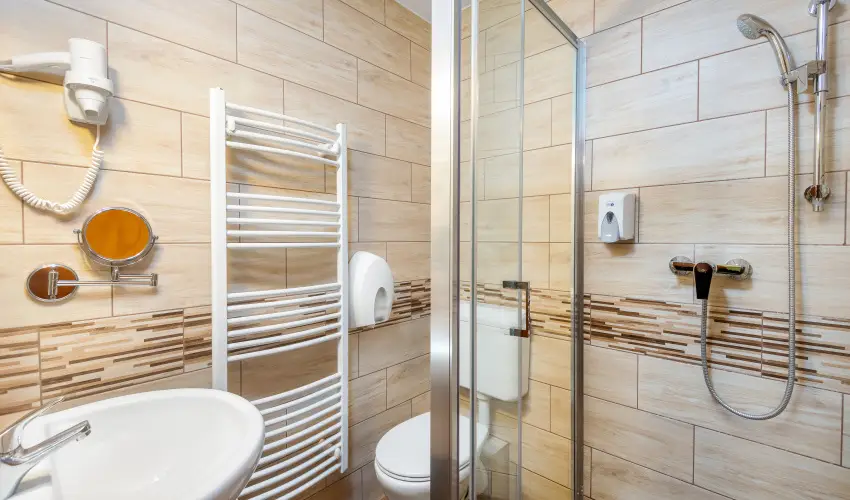 Gosztola Gy�ngye-az erd� sz�llod�ja Gosztola - M�jus 1.