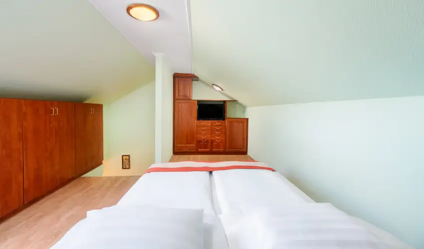 Gosztola Gy�ngye-az erd� sz�llod�ja Gosztola - M�jus 1.