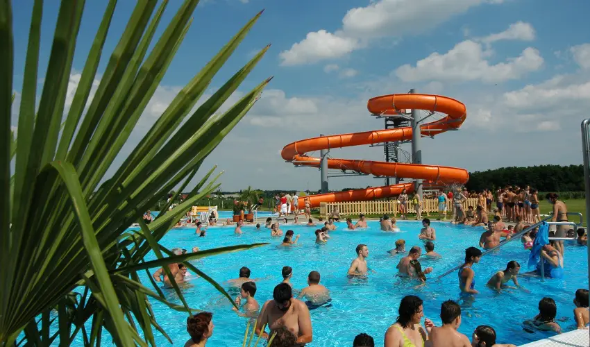 Gosztola Gy�ngye-az erd� sz�llod�ja Gosztola - M�jus 1.