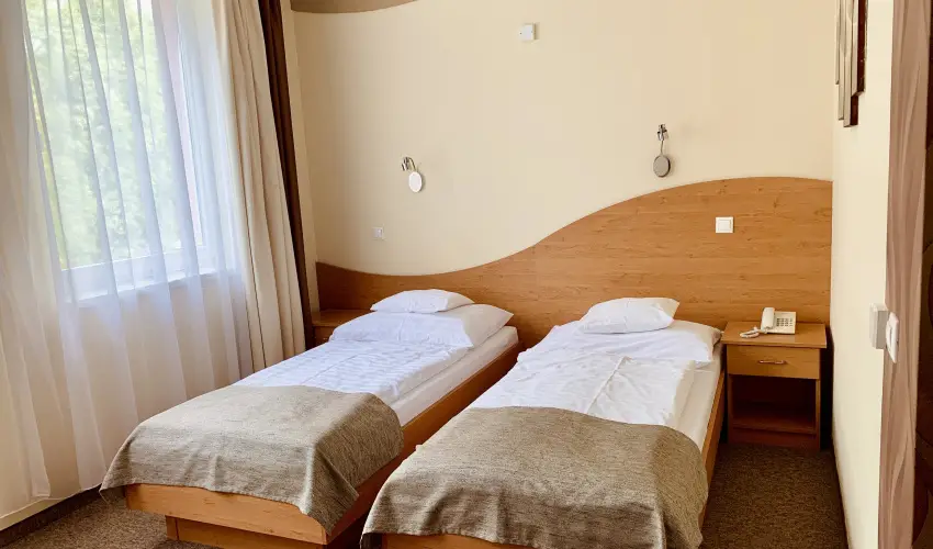 Granada Konferencia Wellness s Sport Hotel Kecskemt - Mjus 1. (min. 2 j)