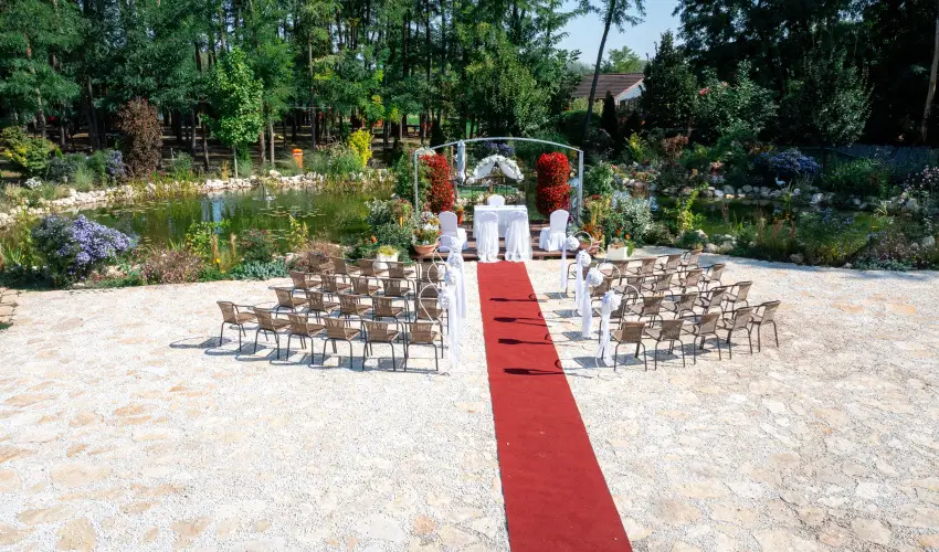 Granada Konferencia Wellness s Sport Hotel Kecskemt - Mjus 1. (min. 2 j)