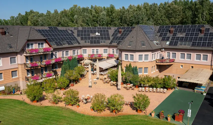 Granada Konferencia Wellness s Sport Hotel Kecskemt - Mjus 1. (min. 2 j)