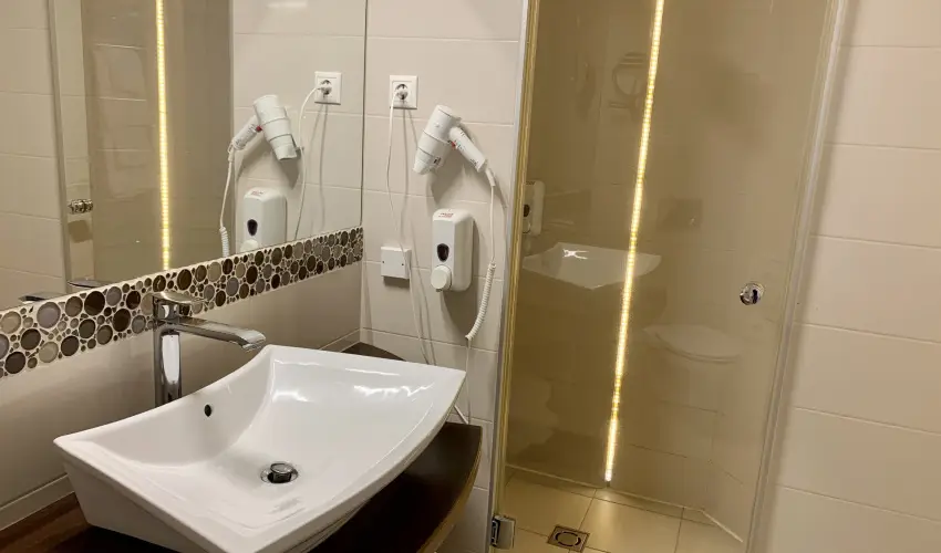 Granada Konferencia Wellness s Sport Hotel Kecskemt - Mjus 1. (min. 2 j)