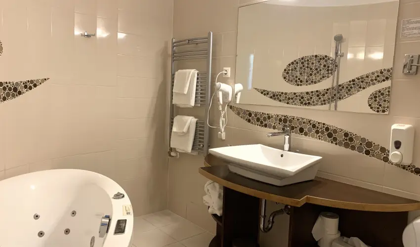 Granada Konferencia Wellness s Sport Hotel Kecskemt - Mjus 1. (min. 2 j)