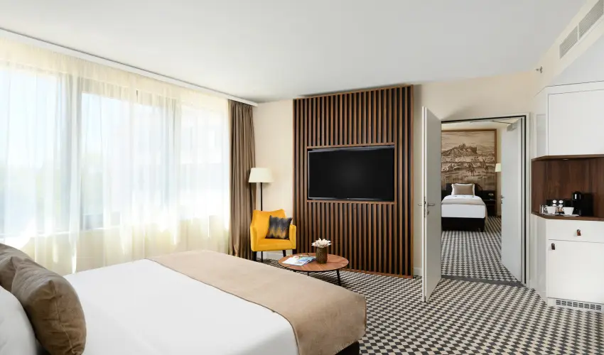 Grand Hotel Esztergom Esztergom - M�jus 1. (min. 2 �j)