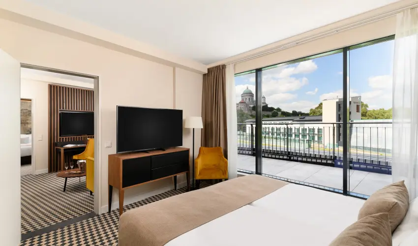 Grand Hotel Esztergom Esztergom - M�jus 1. (min. 2 �j)