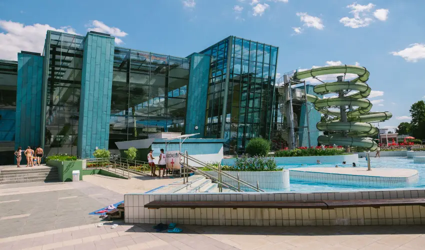 Grand Hotel Esztergom Esztergom - M�jus 1. (min. 2 �j)