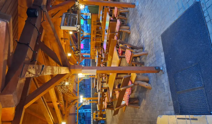 Grill Terasz tterem s Szllshely Mezkvesd - Mjus 1.