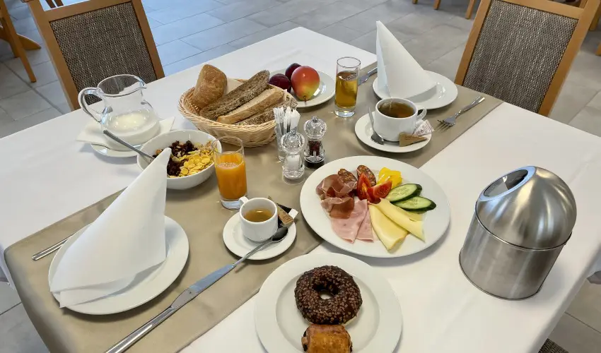 Gyirmt Sport & Wellness Hotel Gyr - Mjus 1. 