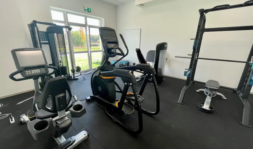 Gyirmt Sport & Wellness Hotel Gyr - Mjus 1. 