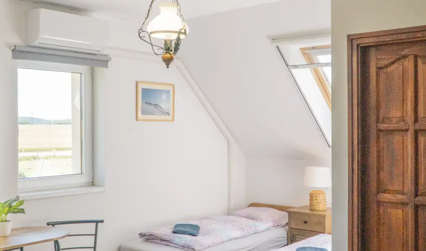 Gyulavez�r-Csob�nci Pihen� Vend�gh�z Gyulakeszi - M�jus 1. (min. 2 �j)