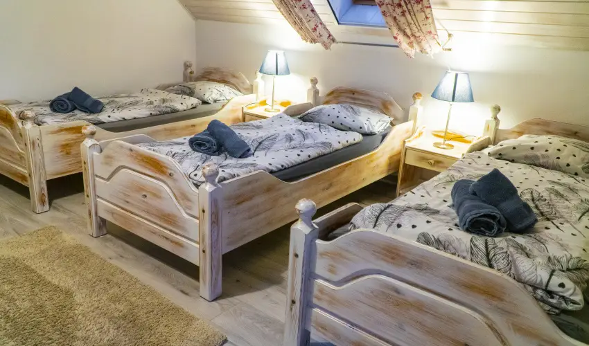 Gyulavez�r Lovasbirodalma Panzi�  Gyulakeszi - M�jus 1. (min. 2 �j)