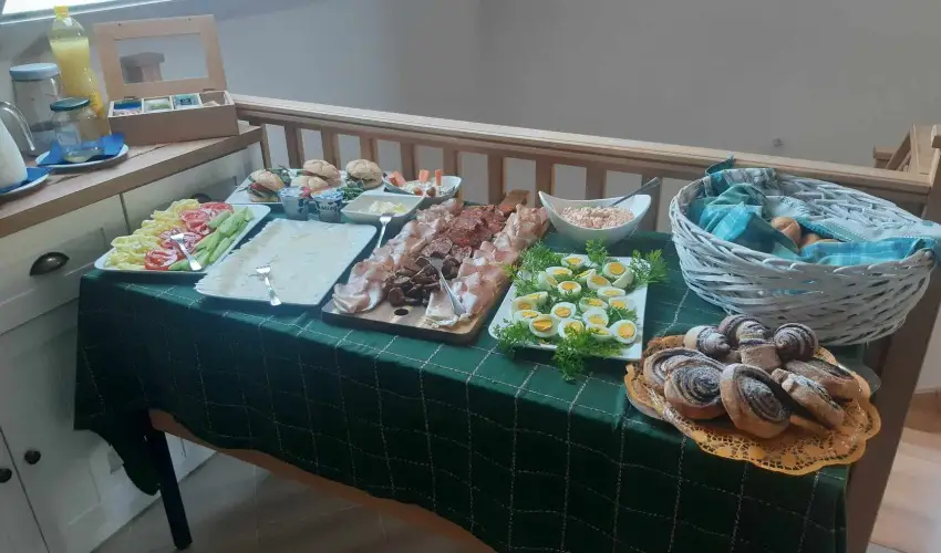 Gyulavez�r Lovasbirodalma Panzi�  Gyulakeszi - M�jus 1. (min. 2 �j)