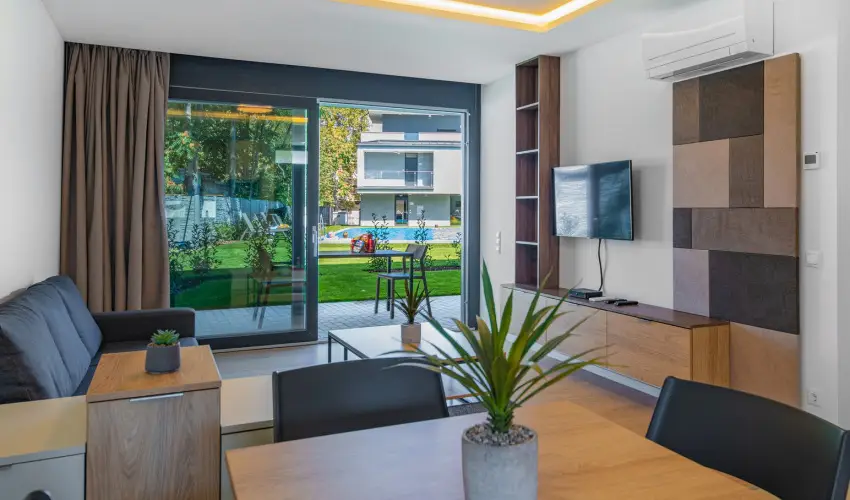 H55 Balatonlelle Apartmanhzak Balatonlelle - Mjus 1. (min. 2 j)