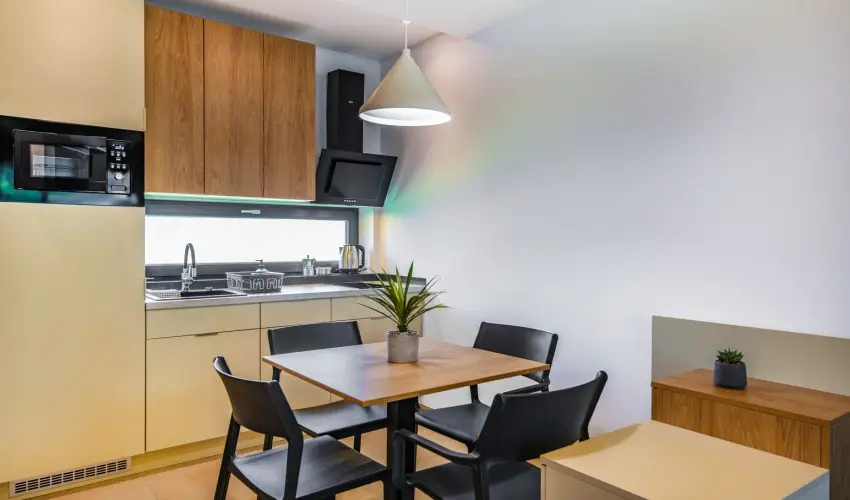 H55 Balatonlelle Apartmanhzak Balatonlelle - Mjus 1. (min. 2 j)